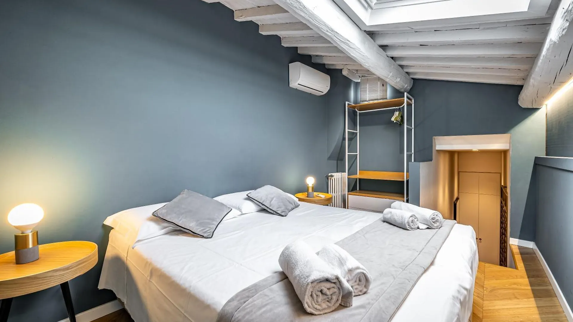 Hs4U Ricasoli Luxury Apartment Near Duomo N.1 Florence 0*,