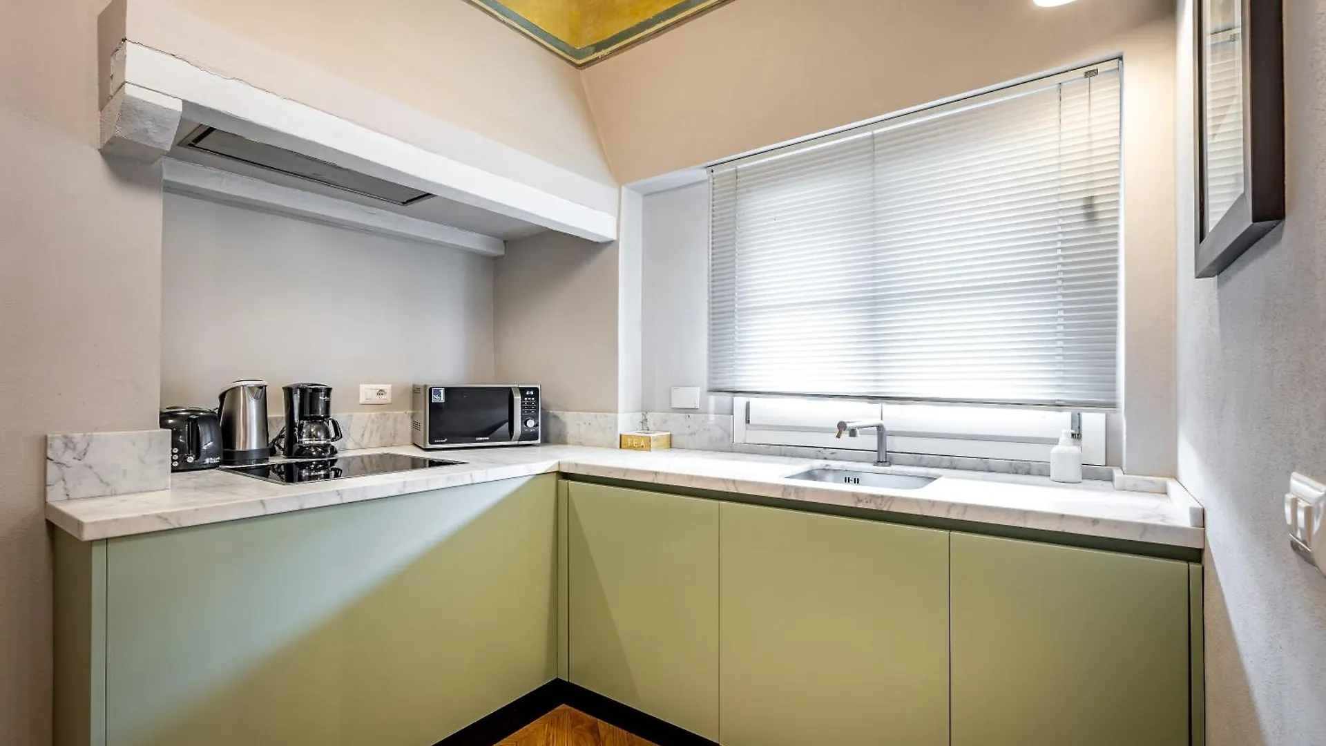 Hs4U Ricasoli Luxury Apartment Near Duomo N.1 Florence 0*,  Italië